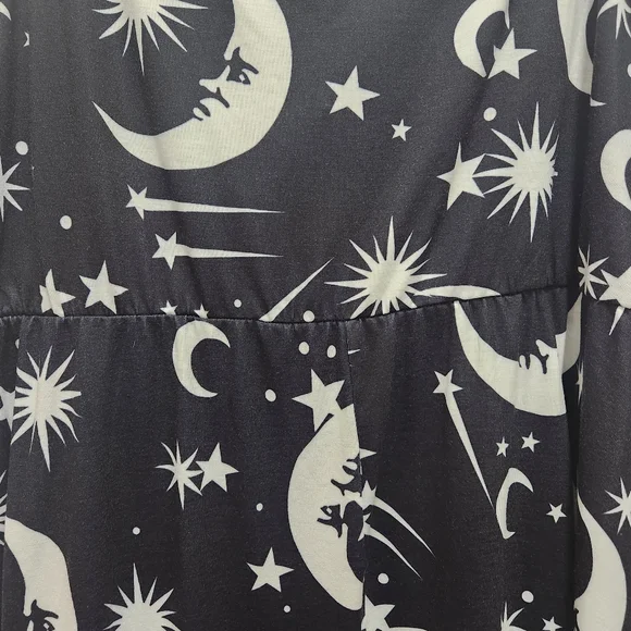 NWT BloomChic Halloween Gothic Black Moon Star Crisscross Neck Dress Plus 18/20 - Picture 6 of 7